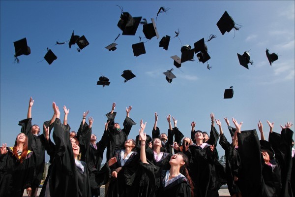 Become an Alumnus
